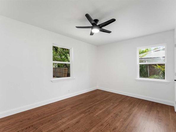 2609  Fenwick Drive , Dallas Texas 75228