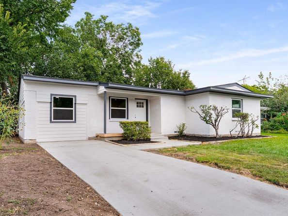 2609  Fenwick Drive , Dallas Texas 75228