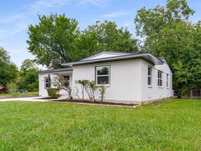 2609  Fenwick Drive , Dallas Texas 75228