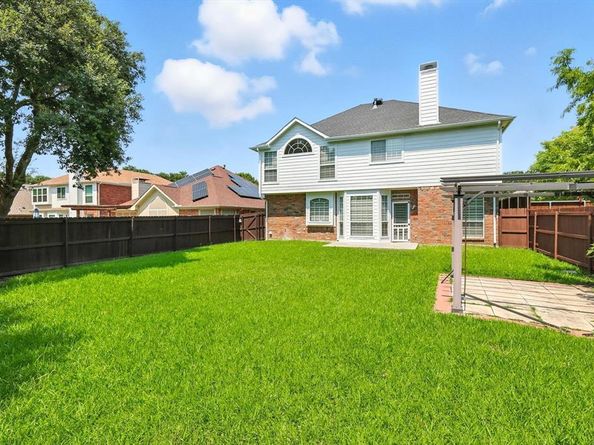 1407  Pawnee Trail , Carrollton Texas 75007