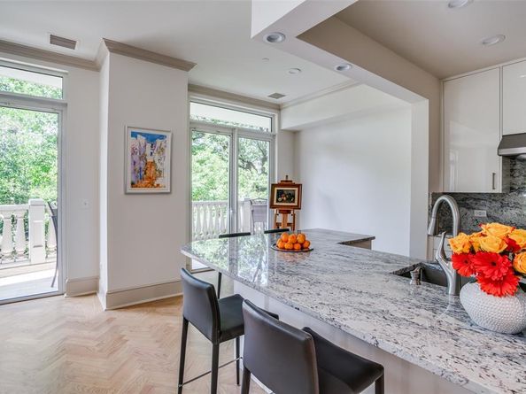 3505  Turtle Creek Boulevard  2F, Dallas Texas 75219