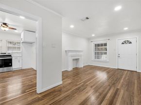 2916  Willing Avenue , Fort Worth Texas 76110