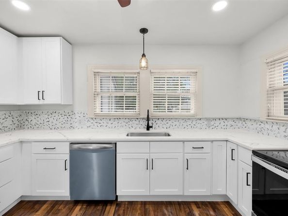 2916  Willing Avenue , Fort Worth Texas 76110