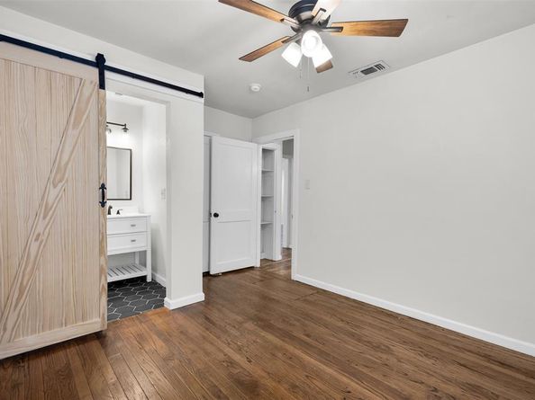 2916  Willing Avenue , Fort Worth Texas 76110