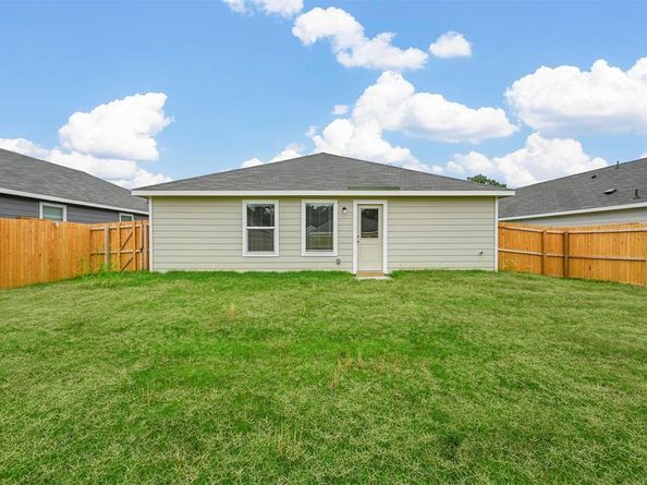 1737  Overall Lane , Dallas Texas 75253