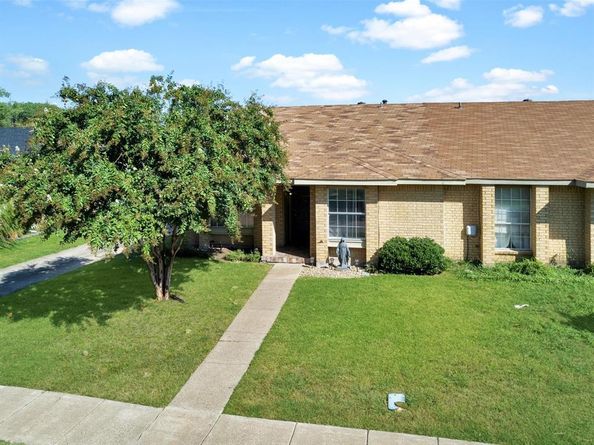3905  Queens Court , Garland Texas 75043