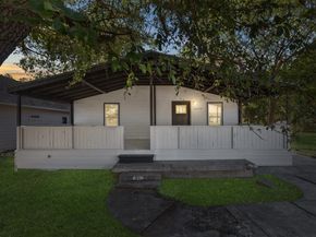 1320 E Morphy Street , Fort Worth Texas 76104