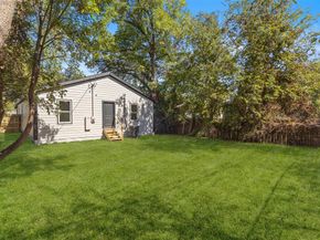 1320 E Morphy Street , Fort Worth Texas 76104