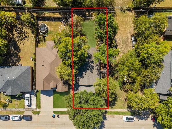 1320 E Morphy Street , Fort Worth Texas 76104