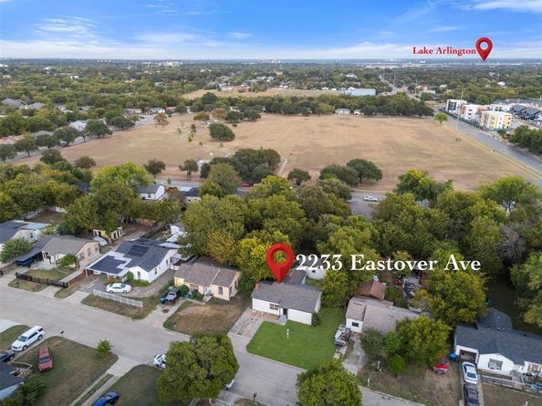 2233  Eastover Avenue , Fort Worth Texas 76105