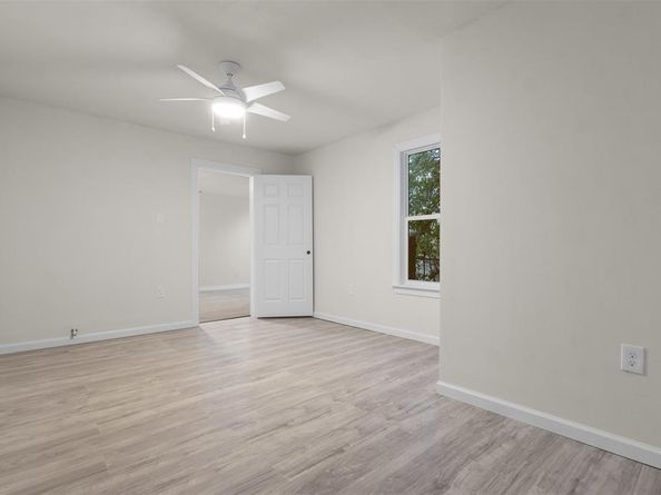 2233  Eastover Avenue , Fort Worth Texas 76105
