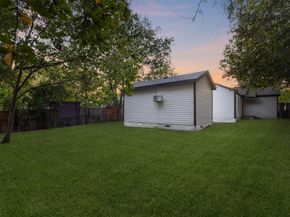2233  Eastover Avenue , Fort Worth Texas 76105