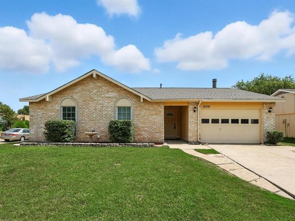 2106  Sheriff Drive , Grand Prairie Texas 75051