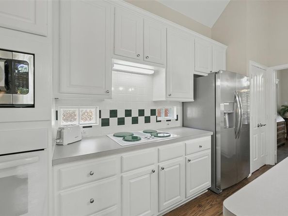 3022  Abbey Lane , Farmers Branch Texas 75234