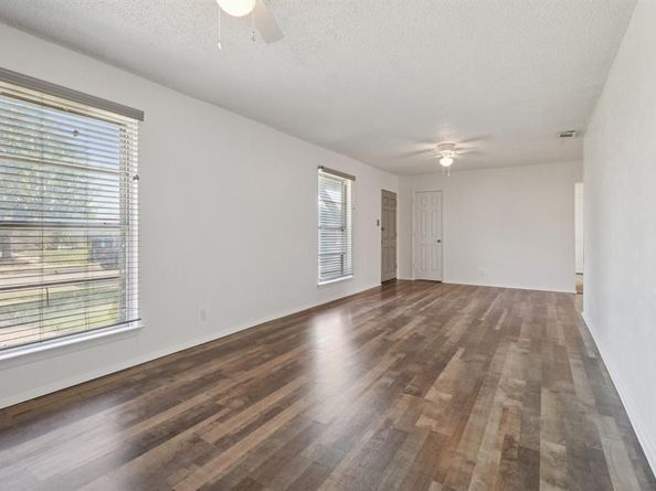 4402  Pineridge Drive , Garland Texas 75042