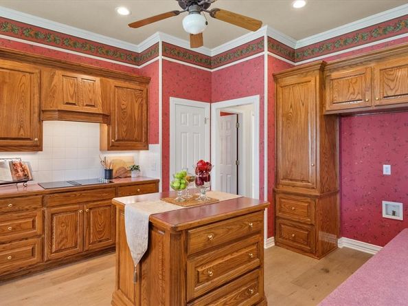 1017  Brook Arbor Drive , Mansfield Texas 76063