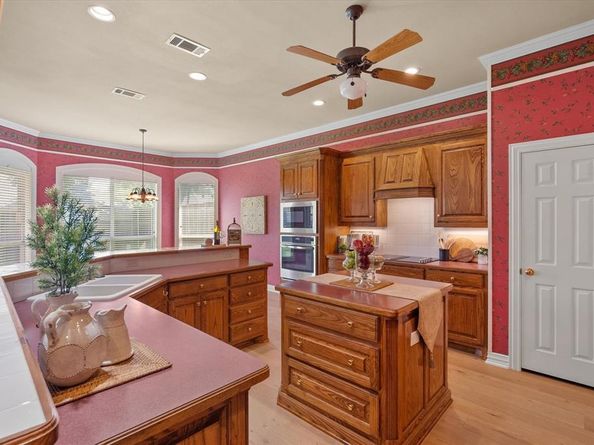 1017  Brook Arbor Drive , Mansfield Texas 76063