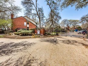 8601  Park Lane  221, Dallas Texas 75231