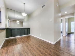 8601  Park Lane  221, Dallas Texas 75231