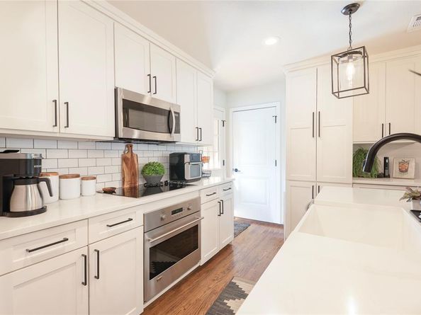 2620  Dixiana Drive , Farmers Branch Texas 75234