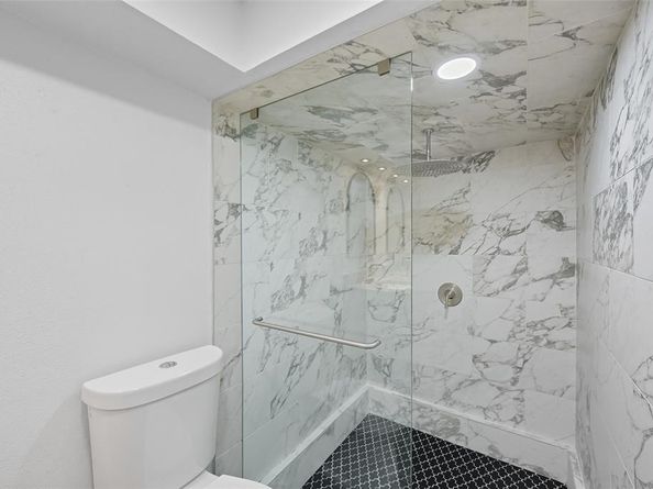 2405  Anzio Drive , Dallas Texas 75224