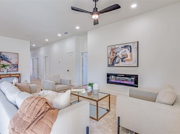 5720  Hunters Bend Lane , Dallas Texas 75249