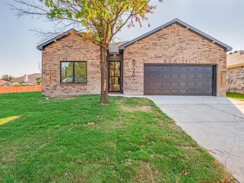 5720  Hunters Bend Lane 