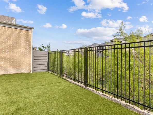 8238  Hastings Drive , Dallas Texas 75231