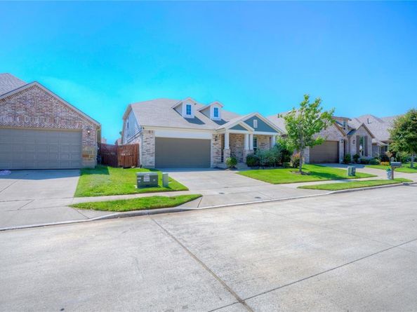 1900  Spoonbill Drive , Little Elm Texas 75068