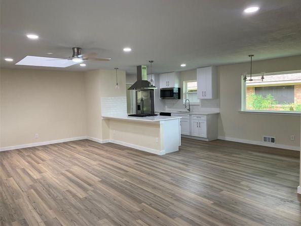 321  Duke Street , Garland Texas 75043