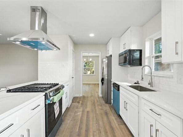 321  Duke Street , Garland Texas 75043