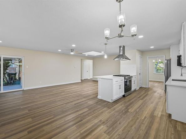 321  Duke Street , Garland Texas 75043