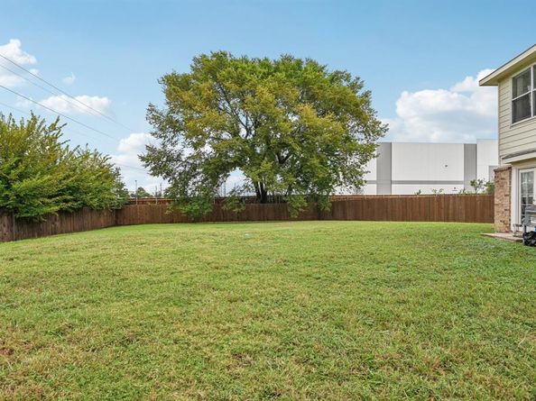 6756  Shadow Creek Drive , Dallas Texas 75241