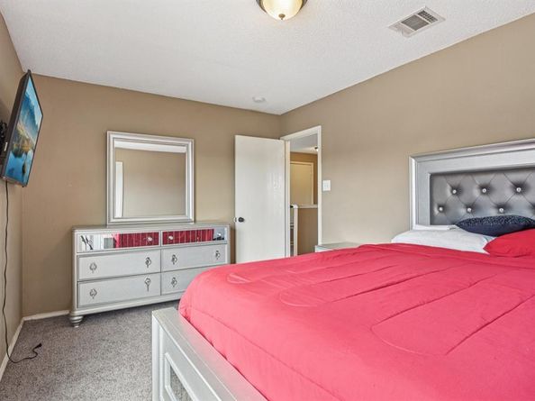 6756  Shadow Creek Drive , Dallas Texas 75241