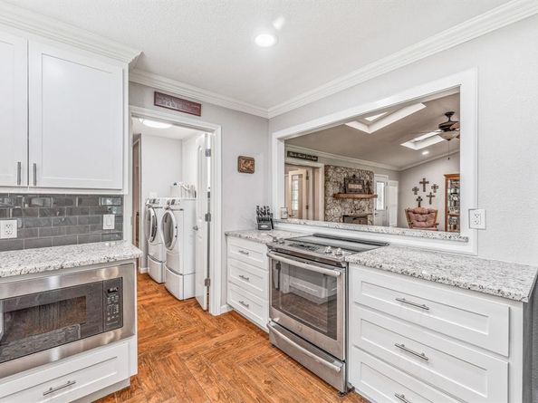 1722  Wanda Way , Arlington Texas 76001