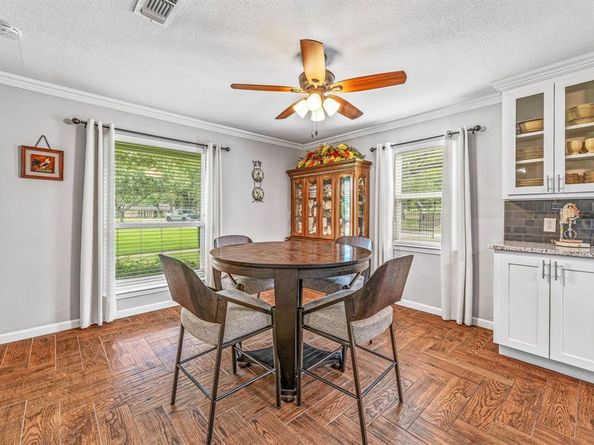 1722  Wanda Way , Arlington Texas 76001