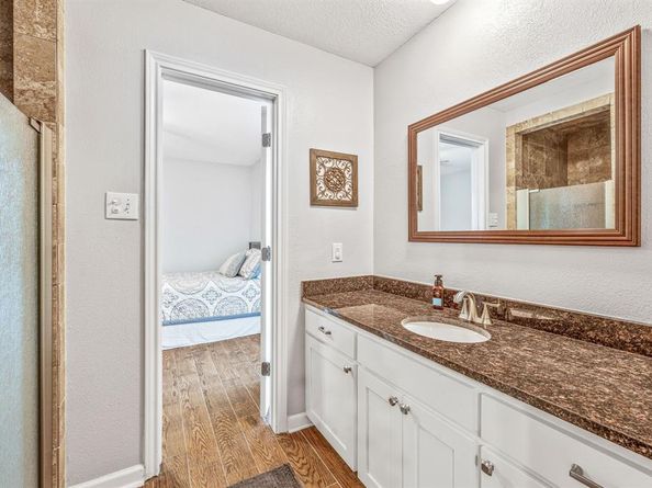 1722  Wanda Way , Arlington Texas 76001