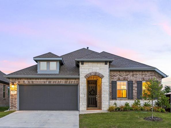 2102  Clear Water Way , Royse City Texas 75189