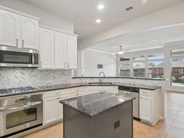 428  Hackworth Street , Roanoke Texas 76262
