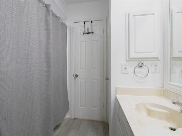1612  Piedmont Place , Carrollton Texas 75007