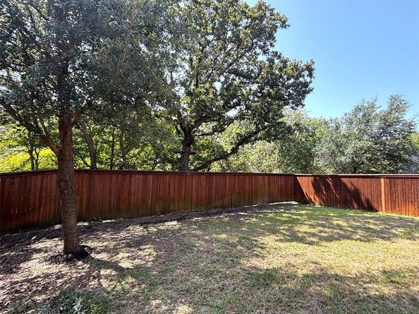 9328  Kaitlyn Court , Lantana Texas 76226