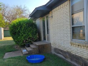 824  Keysville Avenue , DeSoto Texas 75115