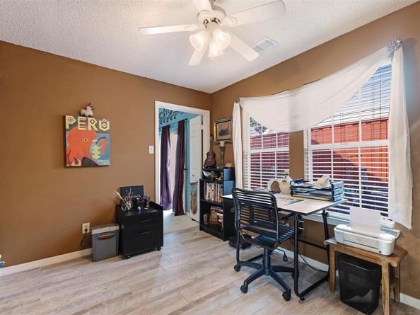 4108  Hollow Oak Drive , Dallas Texas 75287
