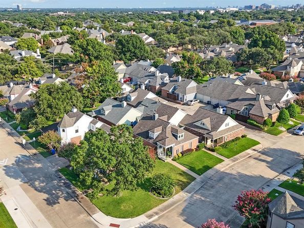 4108  Hollow Oak Drive , Dallas Texas 75287
