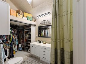 4108  Hollow Oak Drive , Dallas Texas 75287