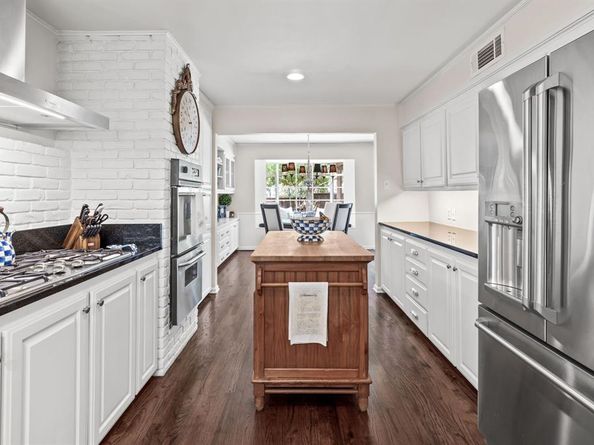 4149  Alta Vista Lane , Dallas Texas 75229