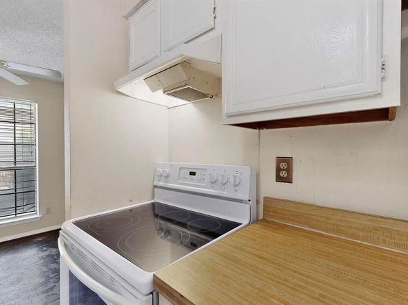 1603 N Garrett Avenue  102, Dallas Texas 75206