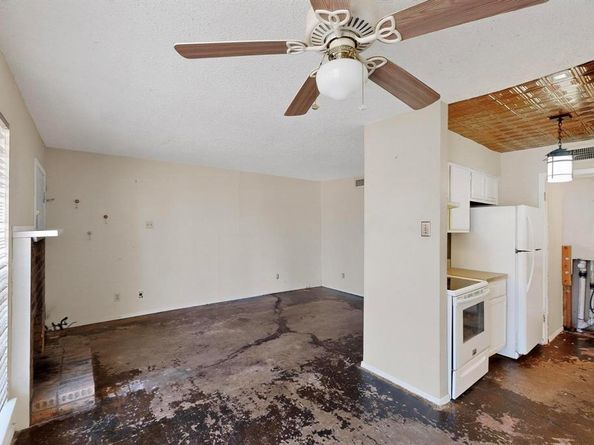 1603 N Garrett Avenue  102, Dallas Texas 75206