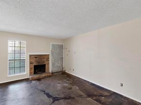 1603 N Garrett Avenue  102, Dallas Texas 75206