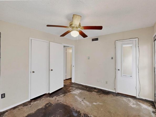 1603 N Garrett Avenue  102, Dallas Texas 75206
